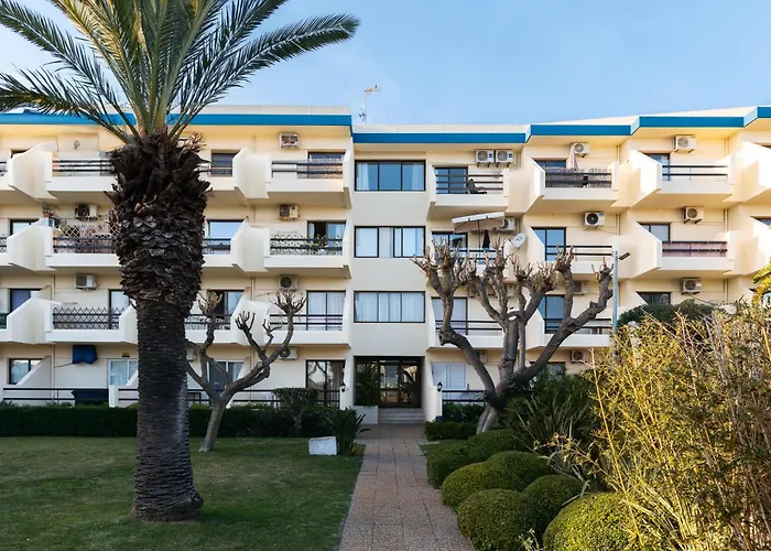 De מלון דירות 3*